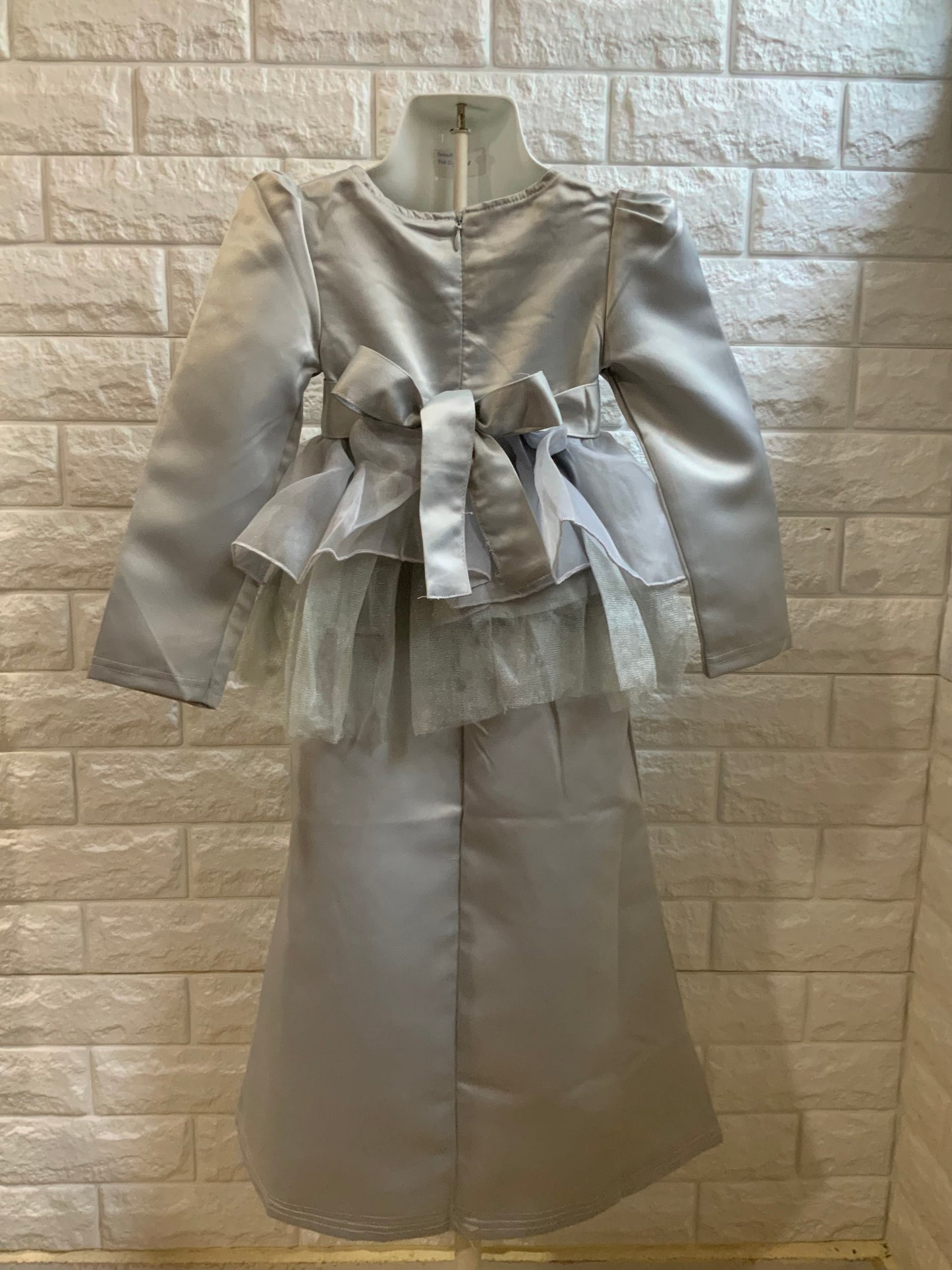 Taalia Peplum Kurung