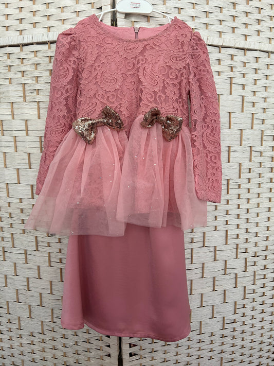 Tata Modern Kurung