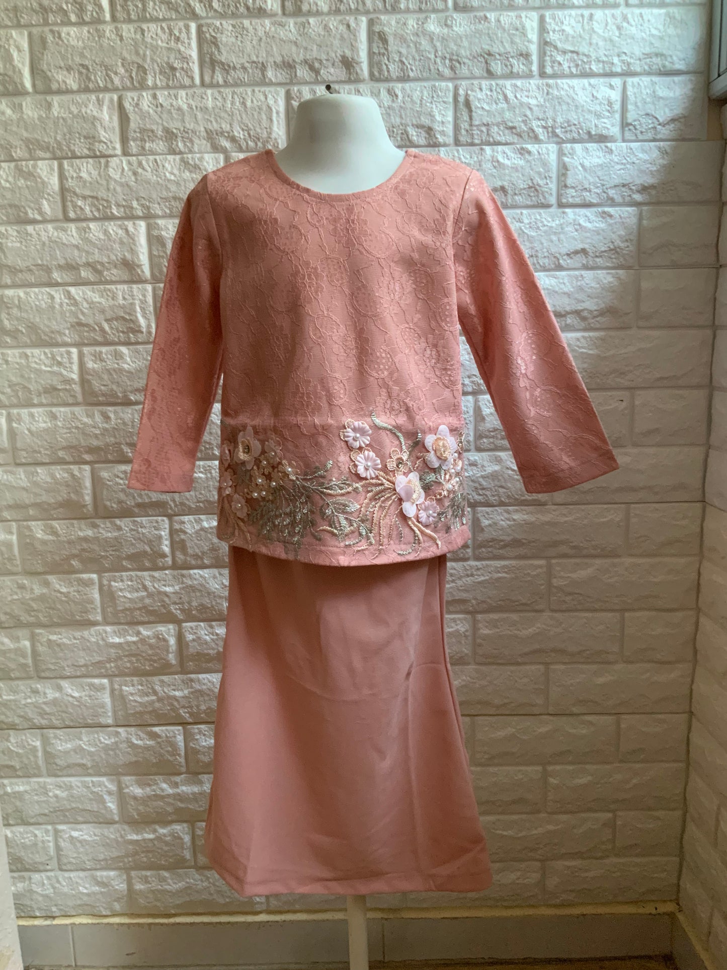 Ufaira Lace Kurung