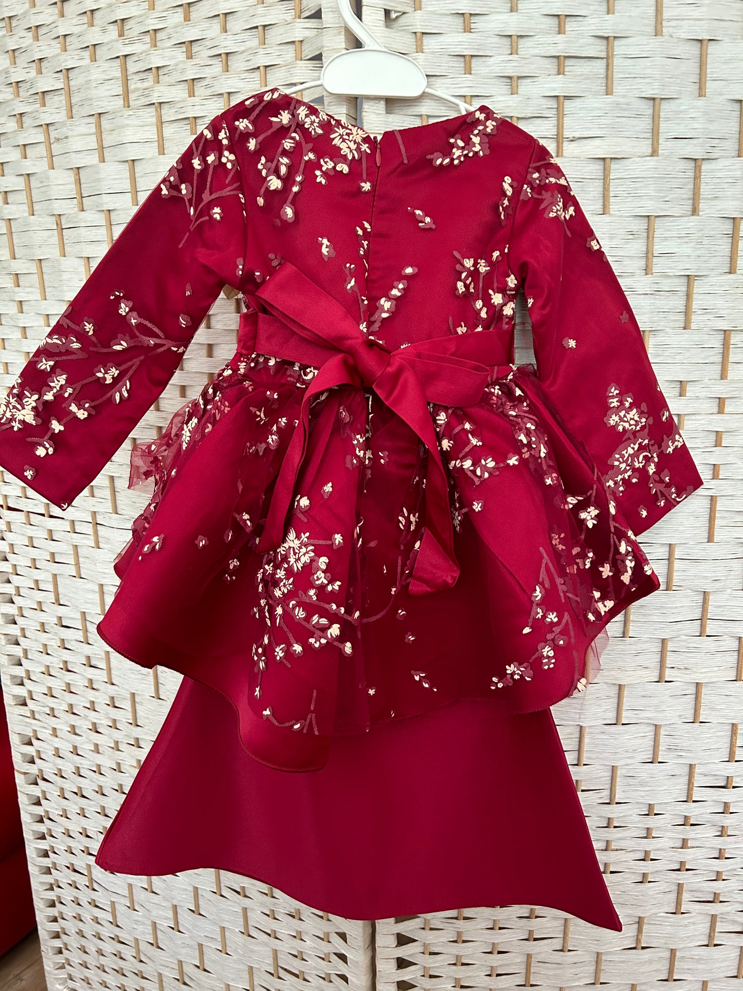 Leona Kurung