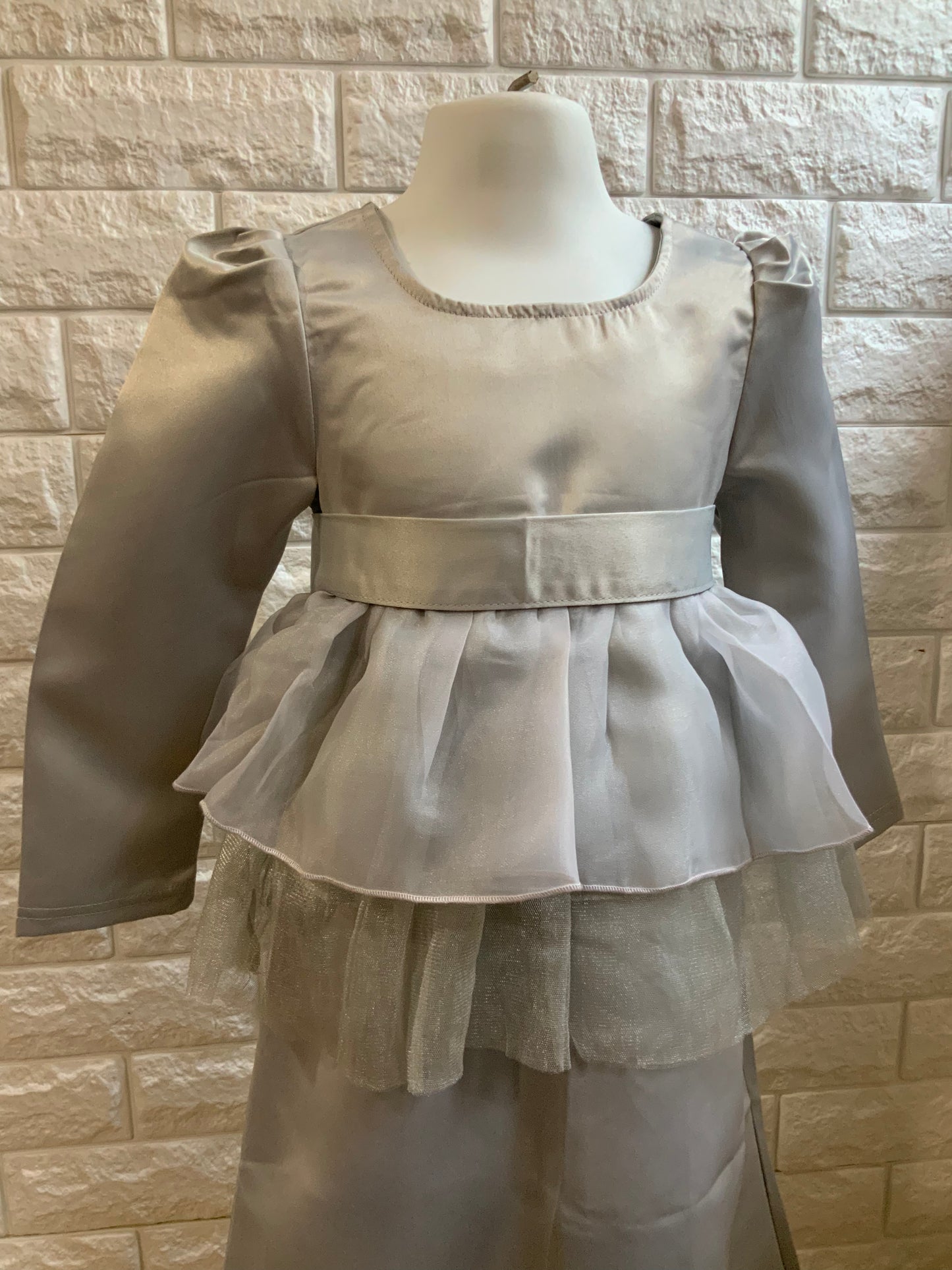 Taalia Peplum Kurung