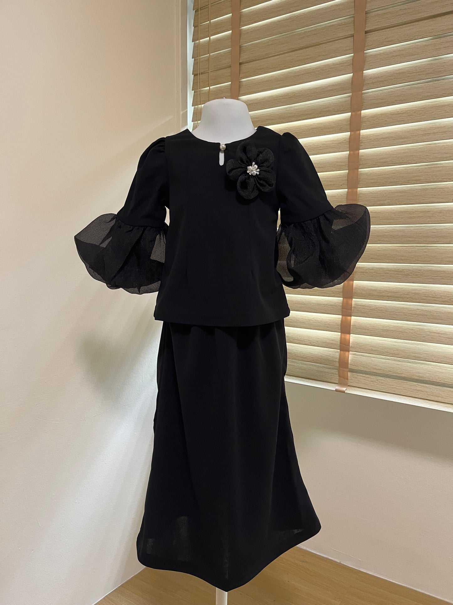Julia Modern Kurung