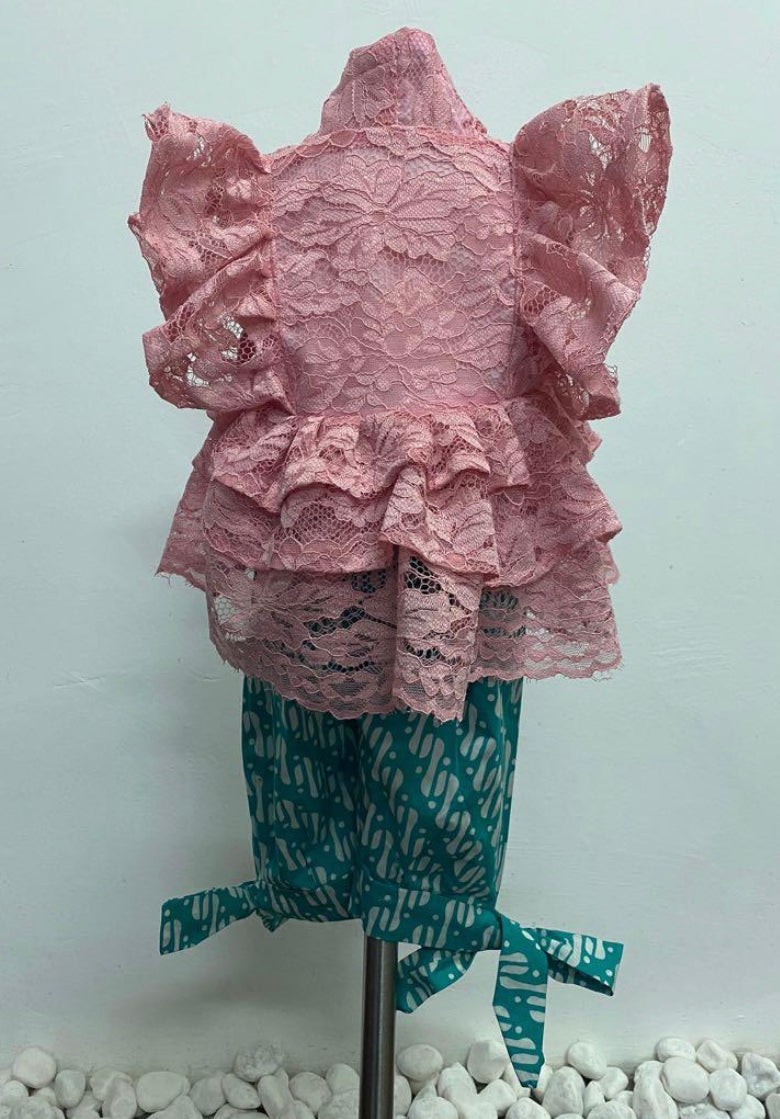 Eva Lace & Pants Set