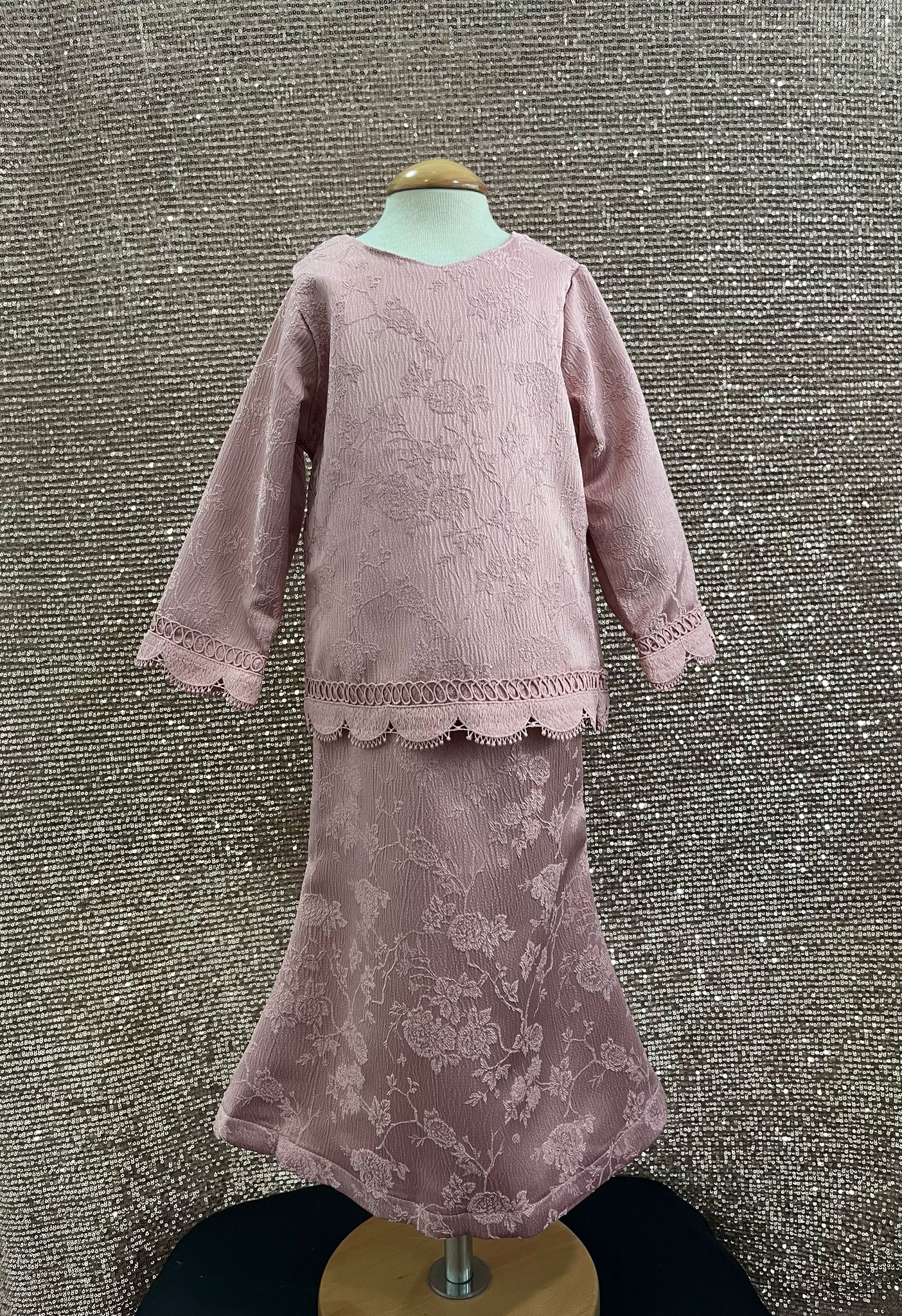 Meerabella Modern Kurung