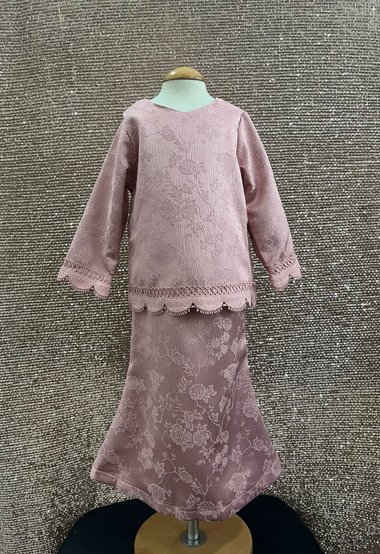 Meerabella Modern Kurung