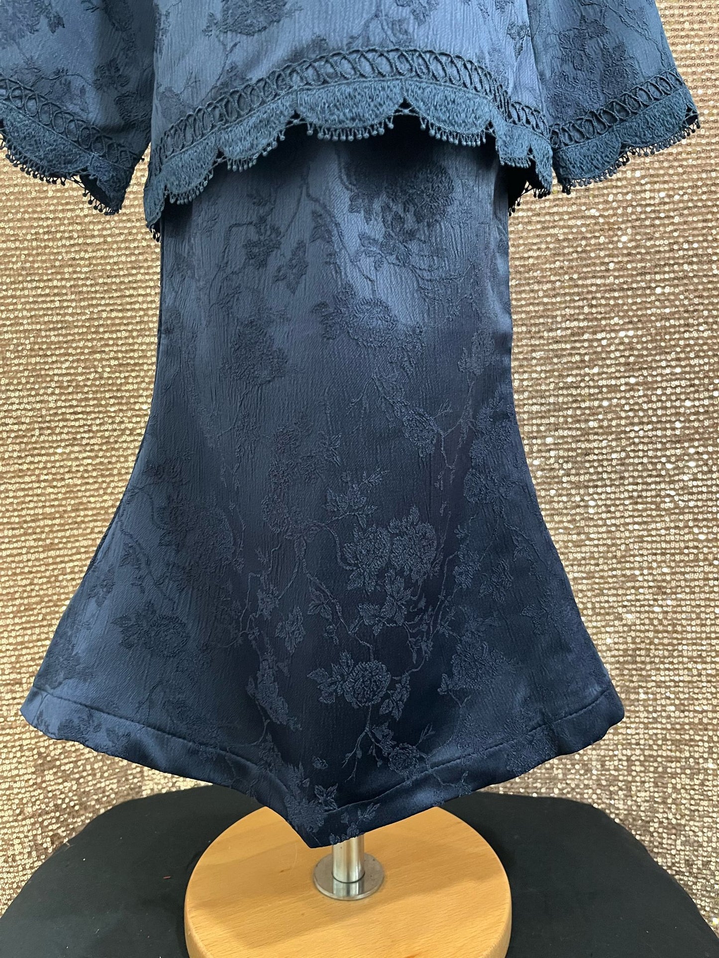 Meerabella Modern Kurung