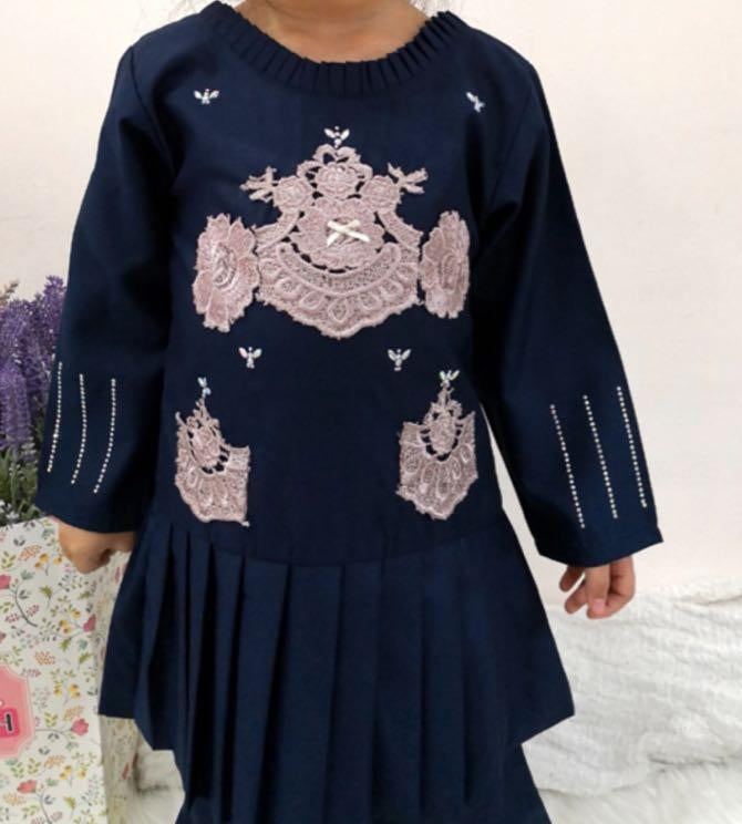 Ninelle Pleated Lace Kurung