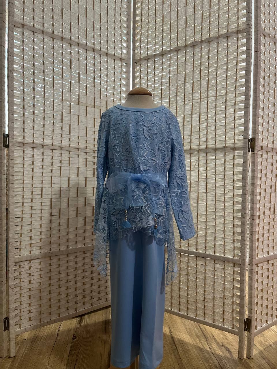 Dentelle Modern Kurung