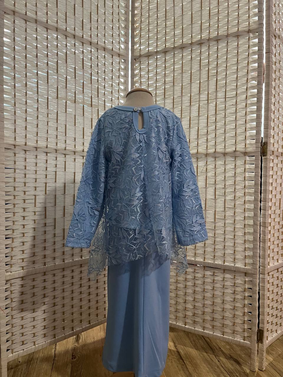 Dentelle Modern Kurung