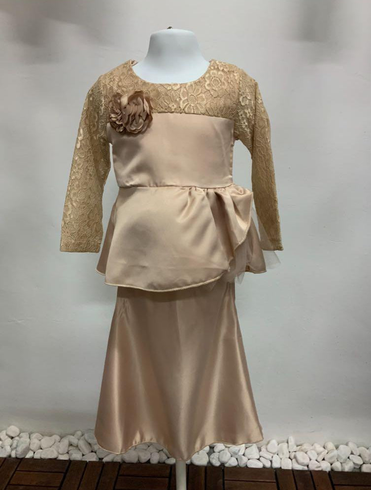 Sheila Lace & Satin Set